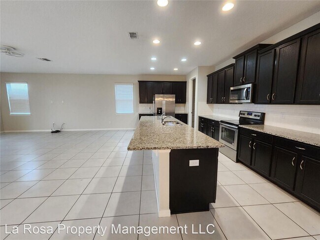 9 br, 6.5 bath House - 1540 Nassau Point T... photo'