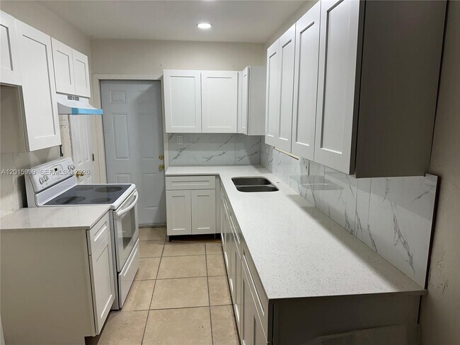 Foto del edificio - 4141 SW 32nd Dr
