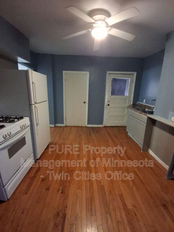 Foto del edificio - 1848 Quincy St NE