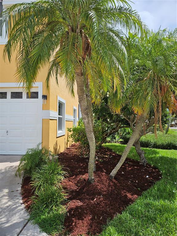 Building Photo - 934 Symphony Isles Blvd