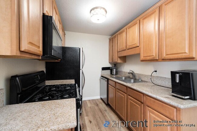 Foto del edificio - 1 br, 1 bath Condo - 1351 holly ave, Imper...