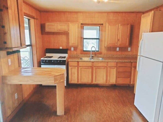 Building Photo - 754 Rio Luna Dr