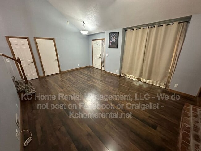 Foto del edificio - 15139 W 132nd St
