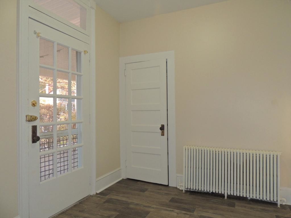 Primary Photo - 211 South Irish Street #4