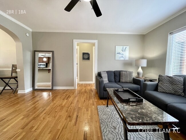 Building Photo - 2 Bedroom with Breakfast Bar at Roanoke Plaza