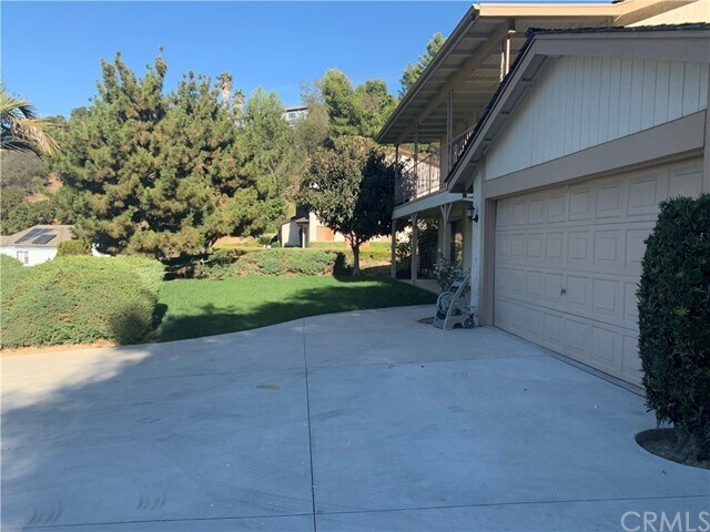 Building Photo - 3250 Dulzura Dr