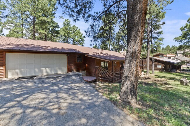 Building Photo - 103 E Miller Ct