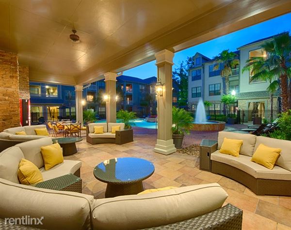 Foto del edificio - 3600 College Park Dr