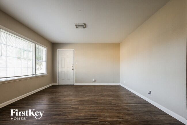 Foto del edificio - 503 23rd Ave N