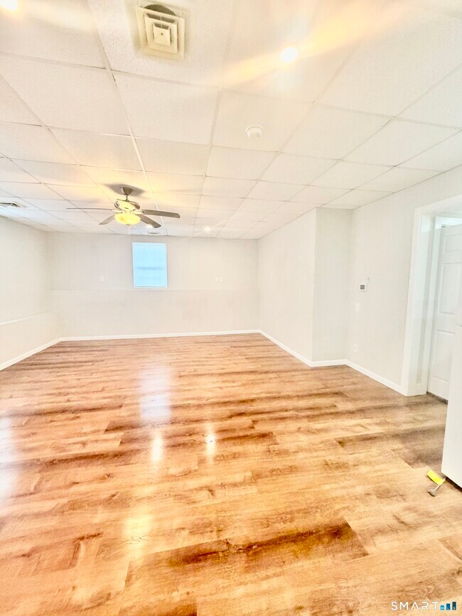 Building Photo - 53 Moulthrop St