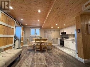 Building Photo - 15 Serano Crescent