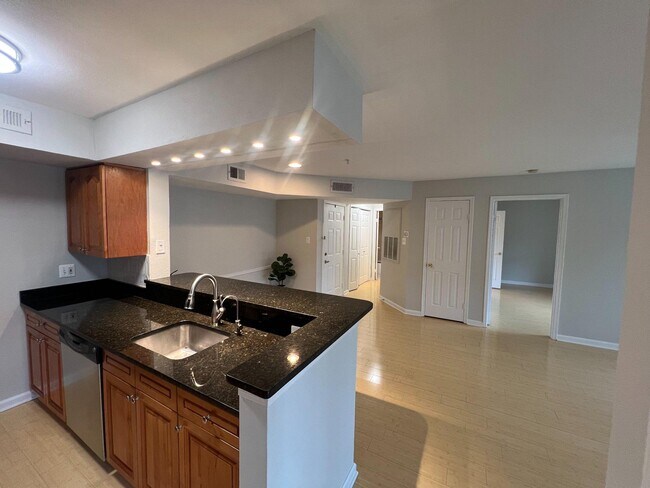 Building Photo - 3313 Wyndham Cir