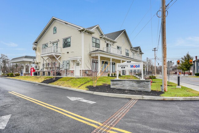 Building Photo - 125 New Hamburg Rd