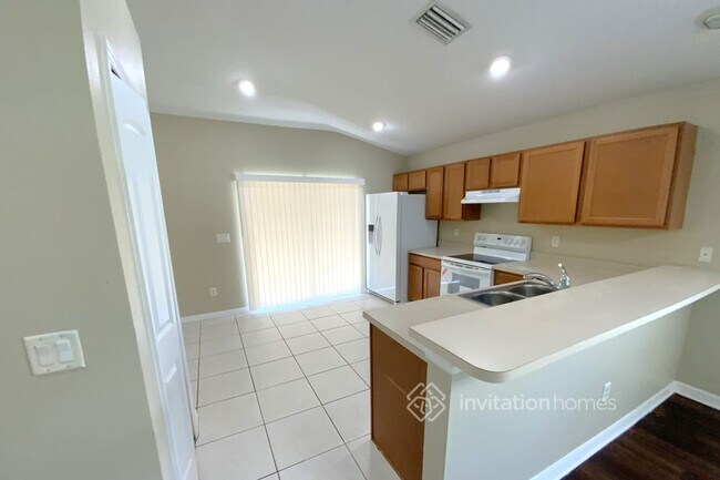 Foto del edificio - 15403 Peach Stone Pl