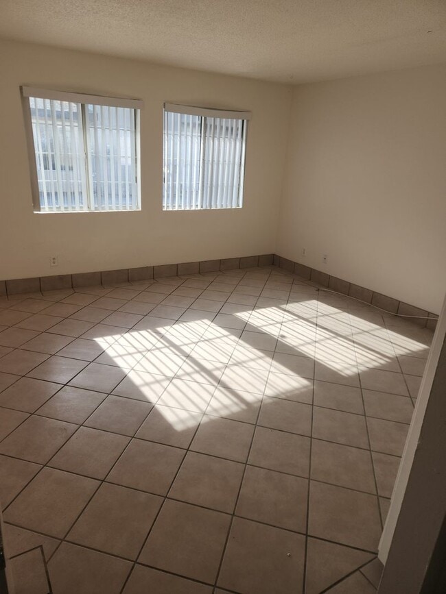 Interior Photo - Buena Vista