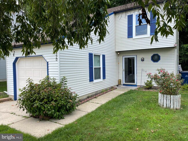 Building Photo - 520 Cormorant Dr