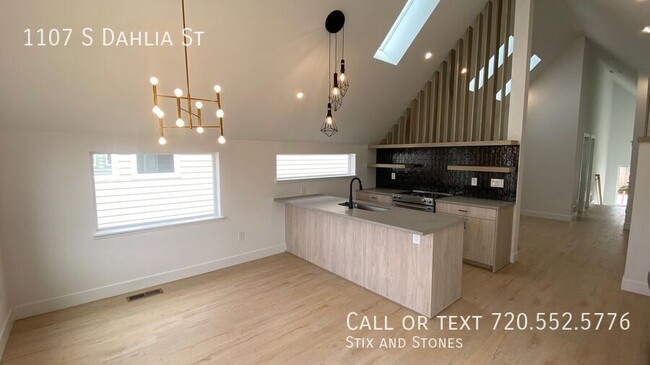 Building Photo - Desirable 3 bed 3 bath Newly Built home fo...