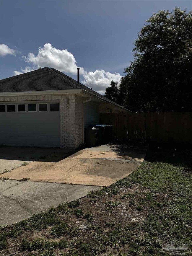 Foto del edificio - 2232 Orion Lake Dr