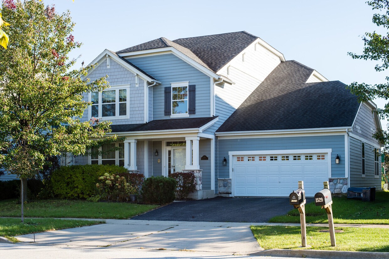 Primary Photo - 1531 N Oakmont Dr