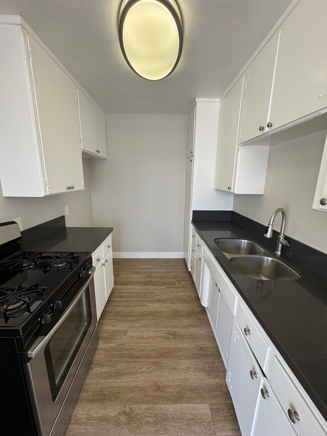 Building Photo - Harvard Manor Apartments