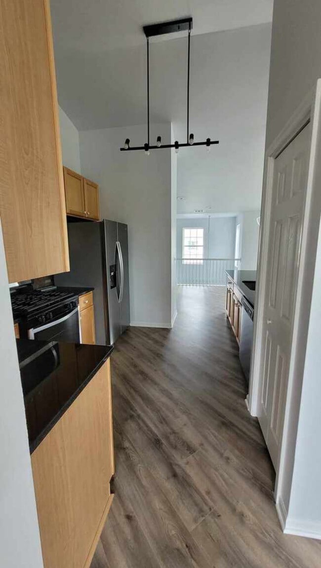 Building Photo - 3145 Falling Waters Ln