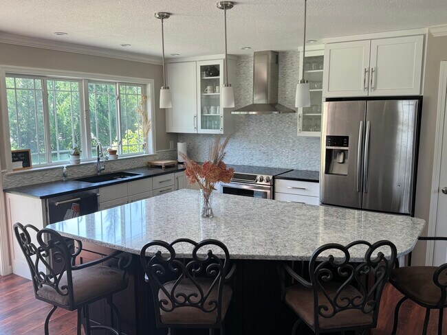 Foto del edificio - 3002 Meadowbrook Ct