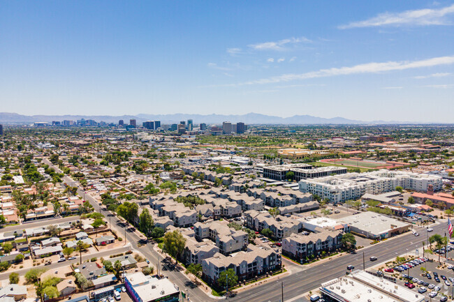 Citi on Camelback Apartments - Phoenix, AZ | Apartments.com