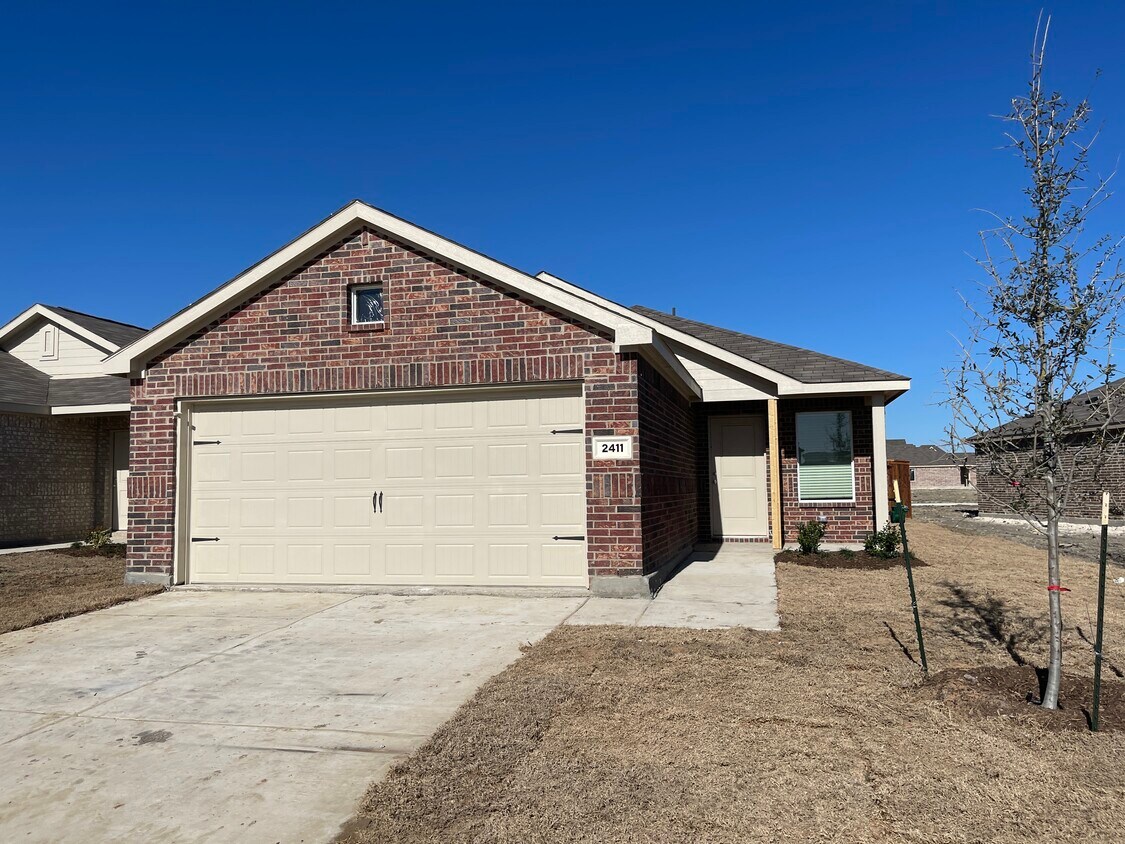 Primary Photo - 2411 Eldor Way