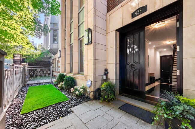 Foto del edificio - 428 W Huron St