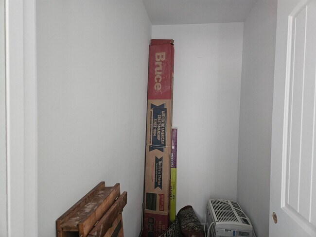 Building Photo - 146 Ellsworth Hill Rd