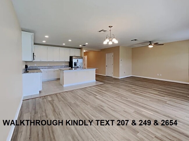 Building Photo - 6902 Gideon Cir