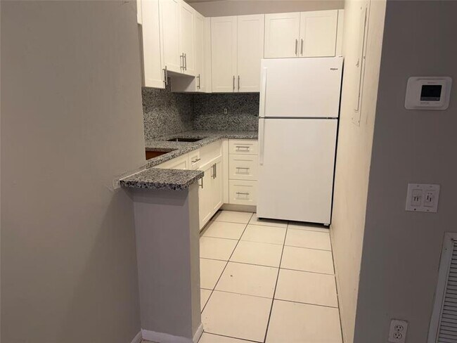 Foto del edificio - 4009 NE 21st Ave
