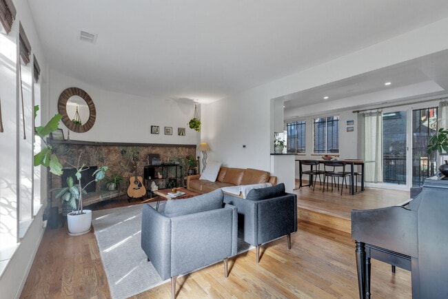 Foto del edificio - 1137 E 12th Ave