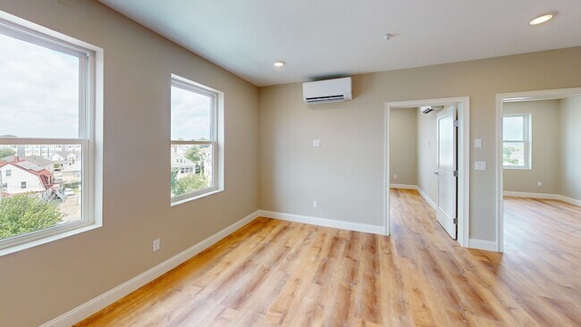 Foto del edificio - 100 Revere St