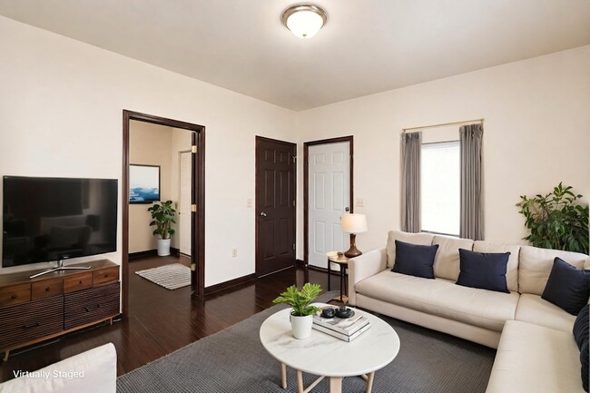 Foto del edificio - 312 E North St