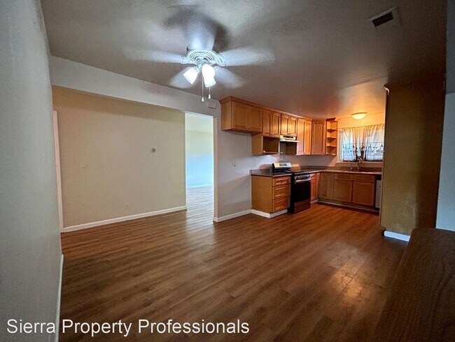 Building Photo - 4 br, 2 bath House - 5477 Starcrest Drive