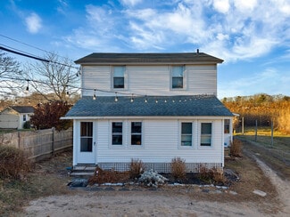 Building Photo - 176 Shore Rd