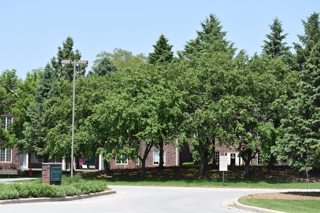Building Photo - River Trail Apartments