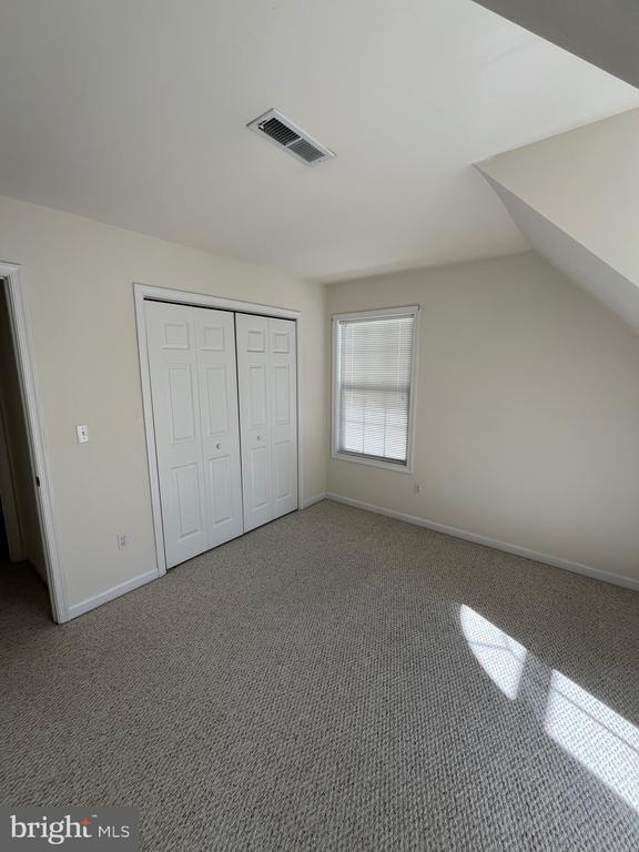 Foto del edificio - 921 S Talbot St