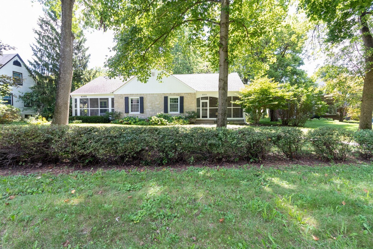 Foto principal - 6353 Riverview Dr