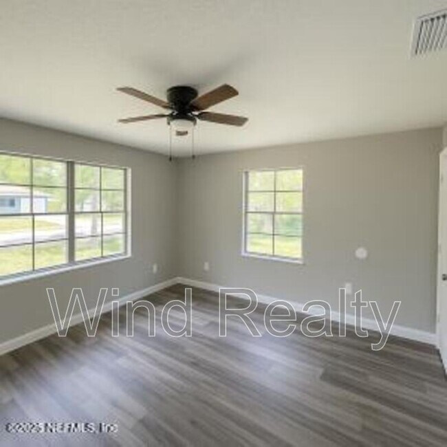 Foto del edificio - 4822 Merrimac Ave
