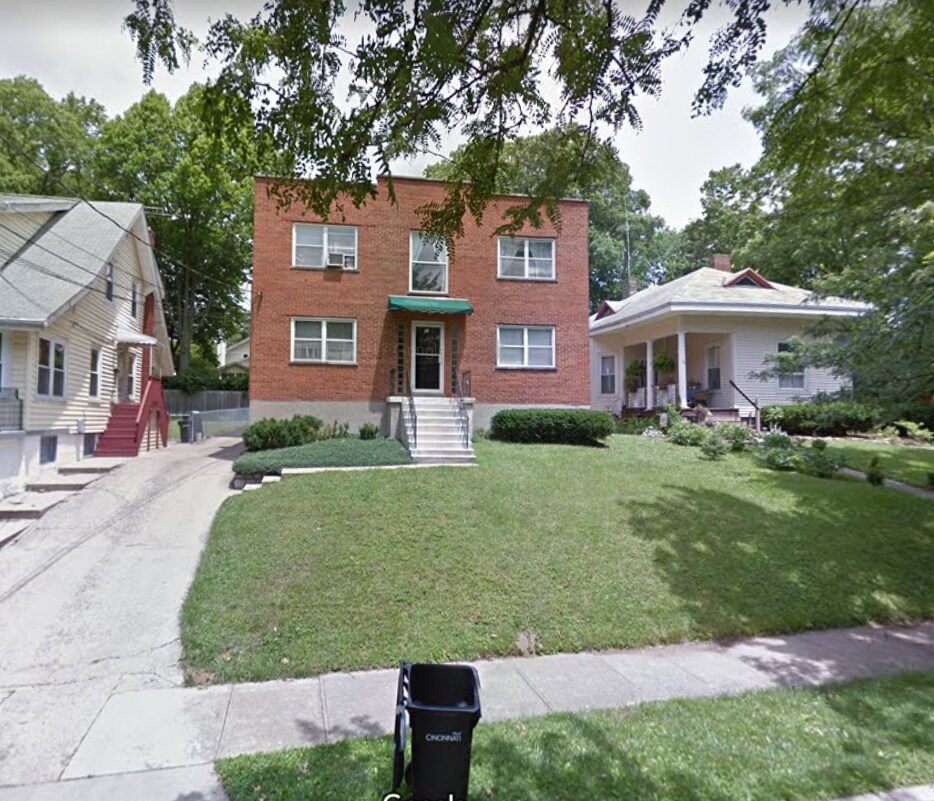 Primary Photo - 82 Hillsdale Avenue
