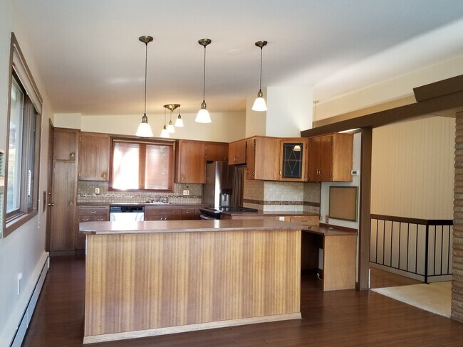 Foto del edificio - Stunning 3 bed, 2 bath home in historic Ro...