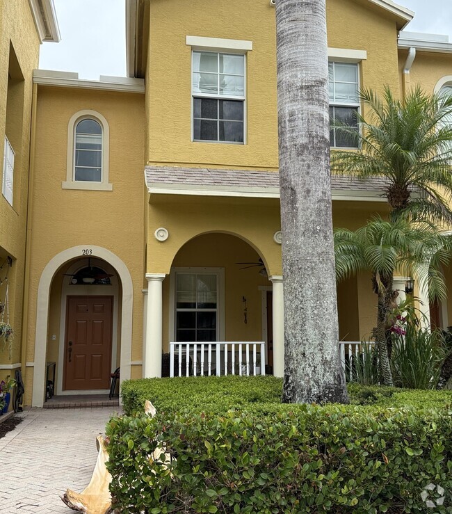 Building Photo - 127 Seagrape Dr