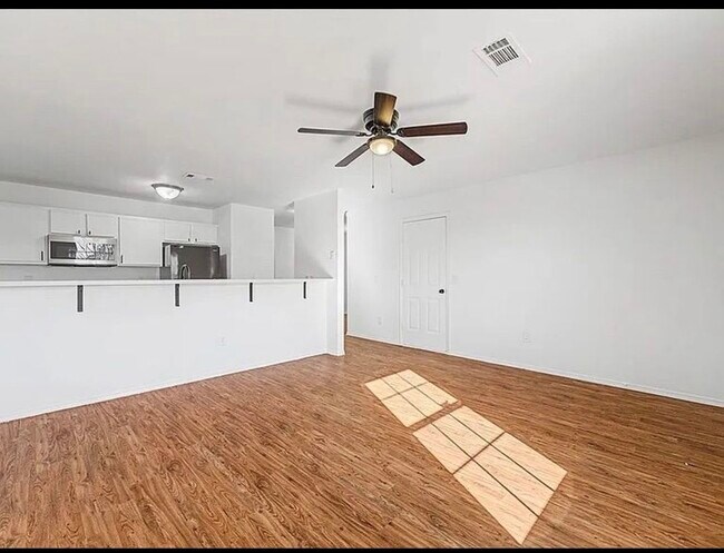Foto del edificio - 3306 SW Victoria Pl