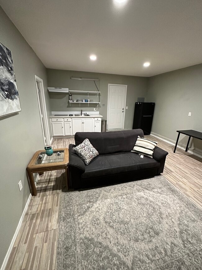 Living area - 10029 Balboa Blvd