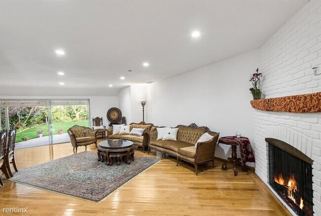 Building Photo - 3 br, 2 bath House - 134 S Bowling Green Way