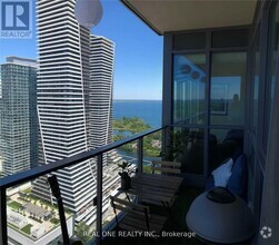 Building Photo - 2200-2200 Lake Shore Blvd W