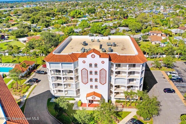 Building Photo - 820 Del Rio Way