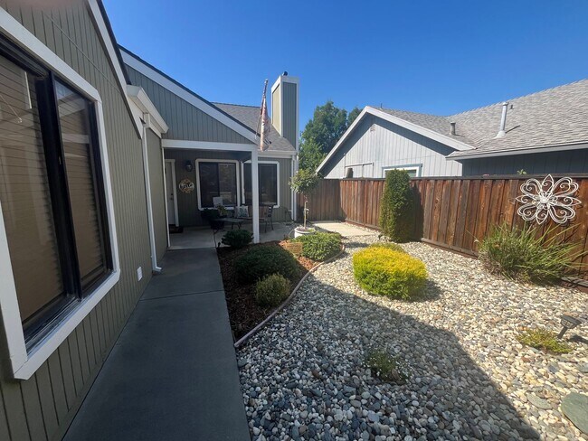 Foto del edificio - Charming 3/2 Home in Woodland-$500.00 OFF ...